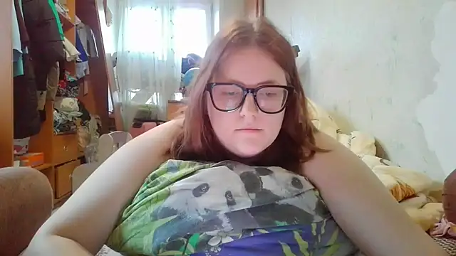 Snapshot of DesireMelissa chatting on 17, 12, 2025 DesireMelissa online show from 17, 12, 2025