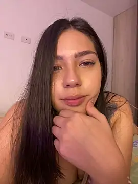 Latina vanessa online show from 7, 12, 2024