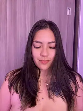 Latina vanessa online show from 12, 1, 2025