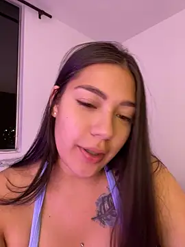 Latina vanessa online show from 22, 3, 2025