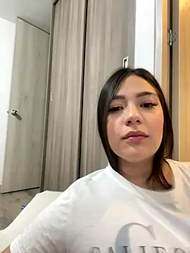 Latina vanessa online show from 21, 12, 2025