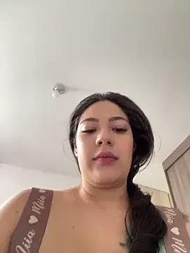 Latina vanessa online show from 22, 12, 2025