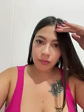 Latina vanessa online show from 15, 2, 2026