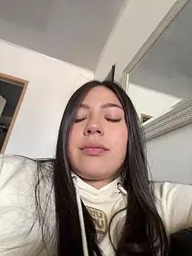 Latina vanessa online show from 20, 2, 2026