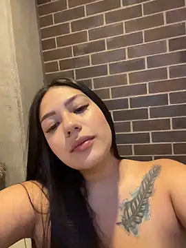 Snapshot of Latina_vanessa chatting on 12, 5, 2026 Latina vanessa online show from 12, 5, 2026