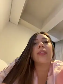 Snapshot of Latina_vanessa chatting on 7, 6, 2026 Latina vanessa online show from 7, 6, 2026