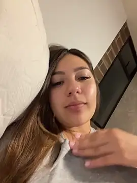 Snapshot of Latina_vanessa chatting on 10, 6, 2026 Latina vanessa online show from 10, 6, 2026