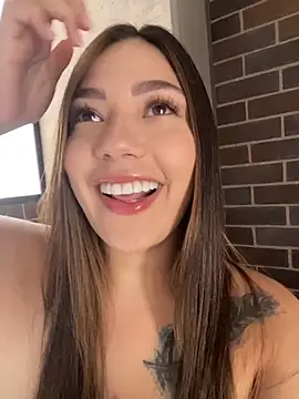 Snapshot of Latina_vanessa chatting on 4, 7, 2026 Latina vanessa online show from 4, 7, 2026