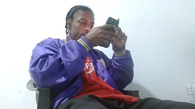 Snapshot of Larry-n-clouds chatting on 22, 2, 2026 Larry-n-clouds online show from 22, 2, 2026