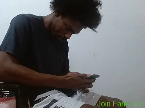 Snapshot of Larry-n-clouds chatting on 15, 3, 2026 Larry-n-clouds online show from 15, 3, 2026