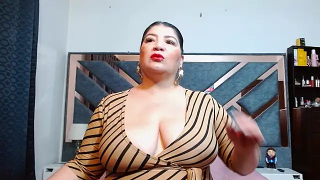 KarlaTesg online show from 4, 8, 2026