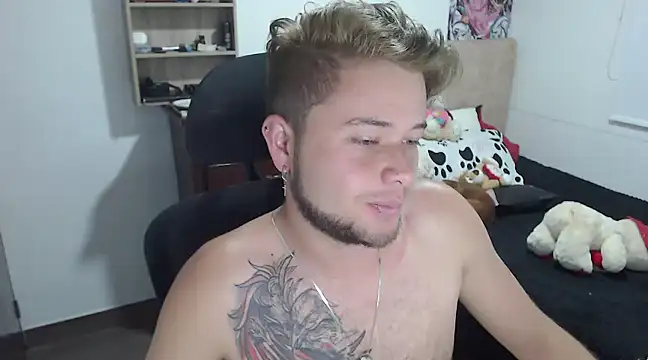 Snapshot of JOHANLEON1 chatting on 18, 3, 2025 JOHANLEON1 online show from 18, 3, 2025