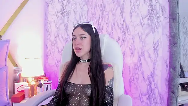 Snapshot of Athziry_ chatting on 15, 12, 2024 Athziry online show from 15, 12, 2024