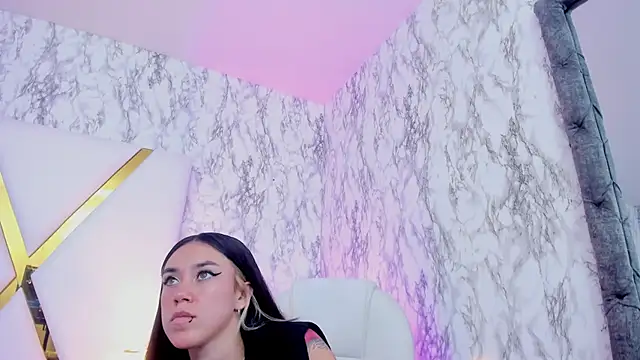 Snapshot of Athziry_ chatting on 3, 2, 2025 Athziry online show from 3, 2, 2025