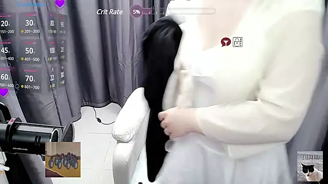 Snapshot of CryKuro_ chatting on 7, 12, 2024 CryKuro  online show from 7, 12, 2024