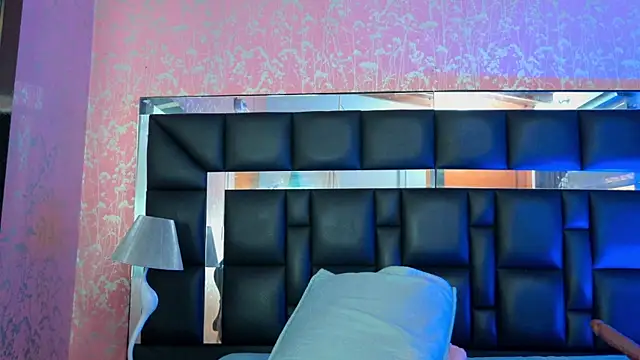 Snapshot of sh_malala chatting on 18, 10, 2025 sh malala online show from 18, 10, 2025