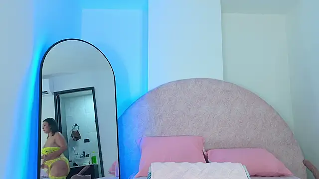 Snapshot of sh_malala chatting on 28, 11, 2025 sh malala online show from 28, 11, 2025