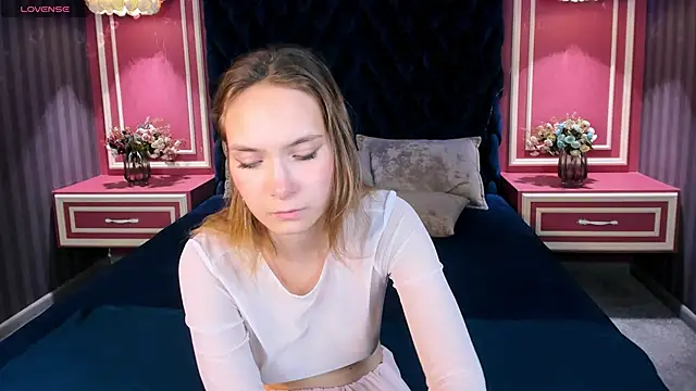 LinaVolberg online show from 2, 10, 2025