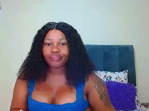 curvycloe1 online show from 18, 11, 2025