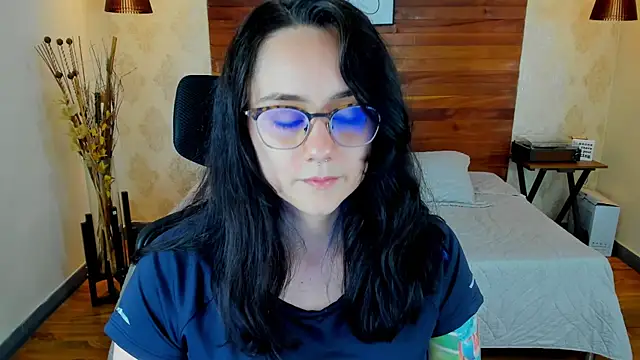 KatherineBond online show from 12, 3, 2025