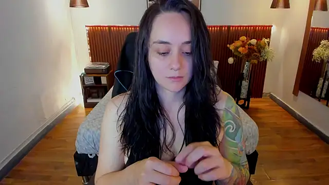 KatherineBond online show from 8, 5, 2026