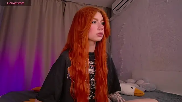 Snapshot of Evaa_Moonn_ chatting on 9, 3, 2025 Evaa Moonn online show from 9, 3, 2025