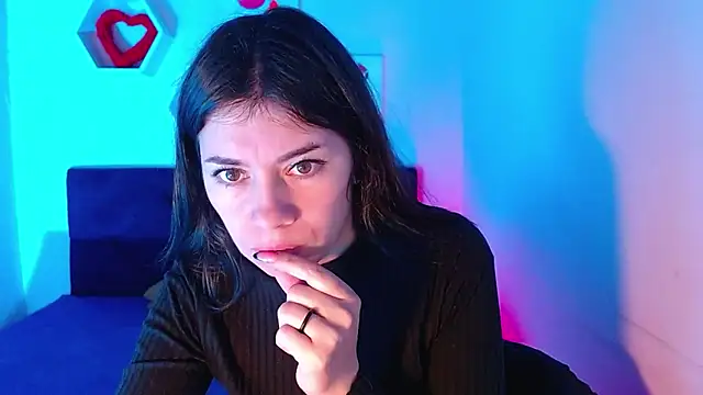 AnnaliOlsenX online show from 30, 12, 2024