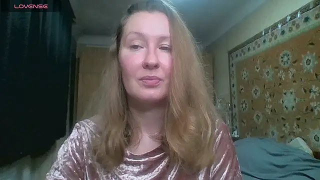 AnnaXLovers online show from 19, 12, 2025