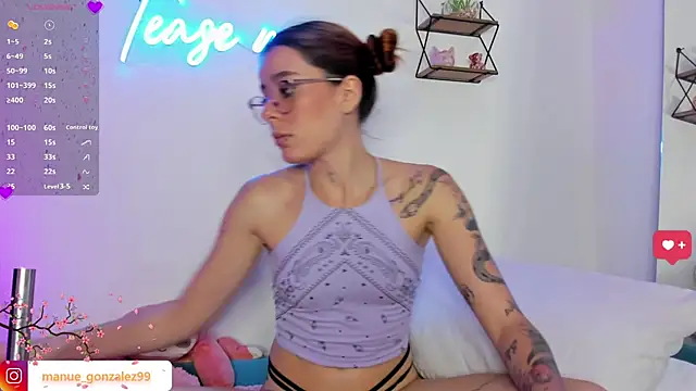 Manuela monroe online show from 12, 1, 2025