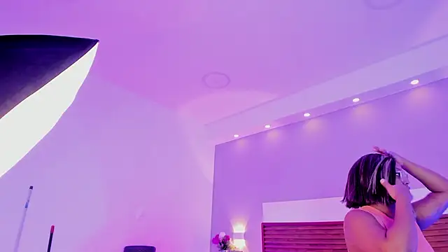 Adelehottman online show from 17, 3, 2026