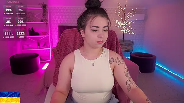 SusieWood online show from 28, 4, 2026
