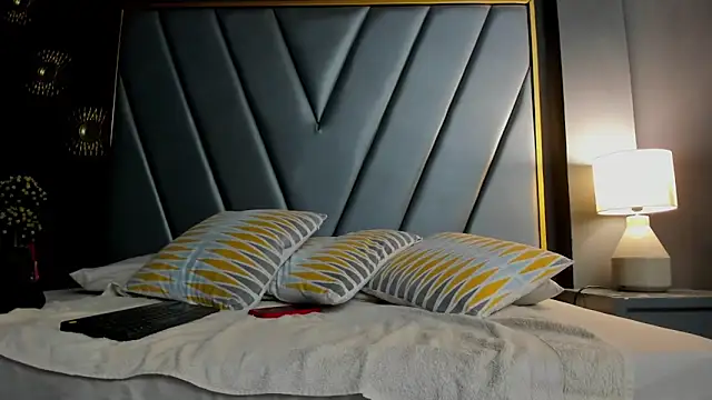 BrendaAdams  online show from 22, 10, 2025