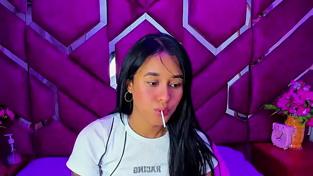 Snapshot of milly_print chatting on 29, 11, 2025 milly print online show from 29, 11, 2025