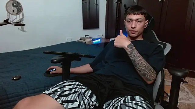 aaron blug online show from 19, 11, 2025