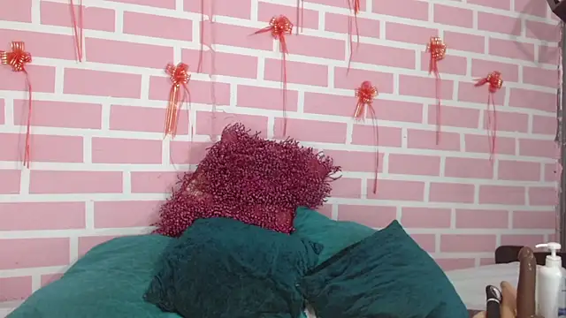 Snapshot of emy_0 chatting on 7, 3, 2025 emy 0 online show from 7, 3, 2025