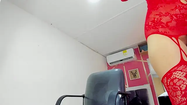 Snapshot of emy_0 chatting on 20, 3, 2025 emy 0 online show from 20, 3, 2025