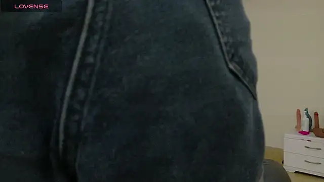 Snapshot of emy_0 chatting on 22, 3, 2026 emy 0 online show from 22, 3, 2026