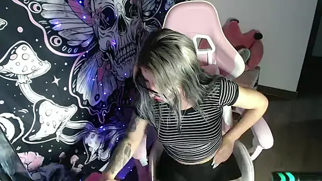 GamerCarrie online show from 25, 2, 2025