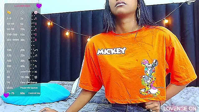 indianschoolgirl online show from 11, 3, 2025