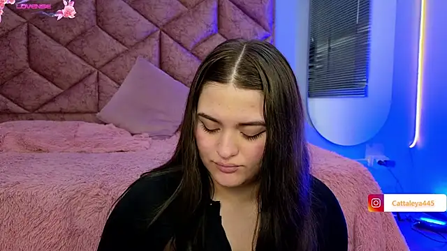 Snapshot of cattaleya___ chatting on 11, 3, 2025 cattaleya online show from 11, 3, 2025