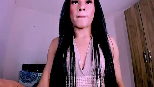 carolinemiller7 online show from 18, 7, 2026