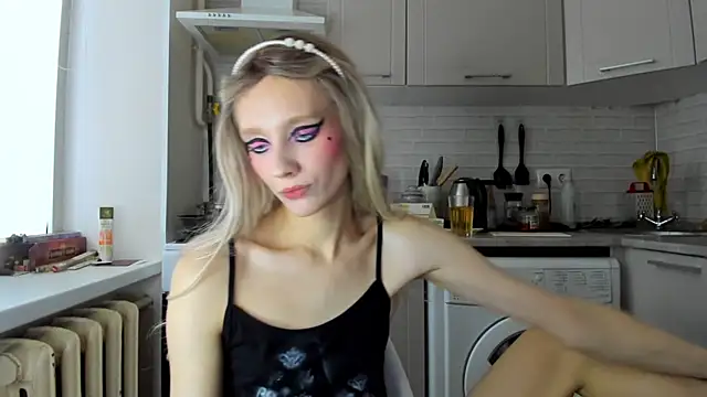  Alice Kitty online show from 15, 1, 2025