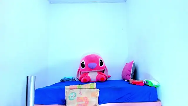 AriannaLewiis online show from 23, 7, 2026