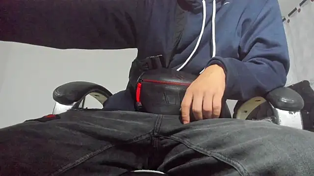 Snapshot of FrannBoy chatting on 16, 1, 2026 FrannBoy online show from 16, 1, 2026