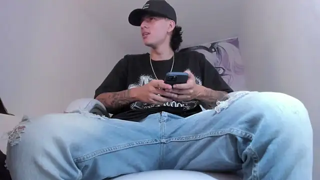 Snapshot of FrannBoy chatting on 18, 3, 2026 FrannBoy online show from 18, 3, 2026