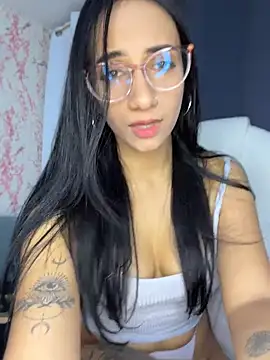 UrNewFantasy online show from 26, 7, 2026