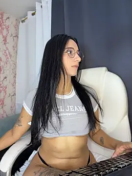 UrNewFantasy online show from 2, 8, 2026