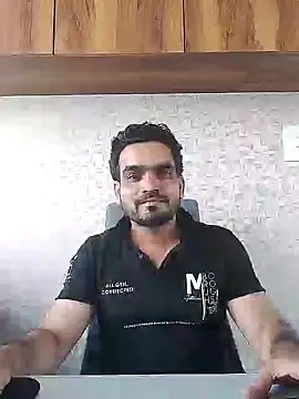 Snapshot of indianguy89 chatting on 8, 12, 2024 indianguy89 online show from 8, 12, 2024