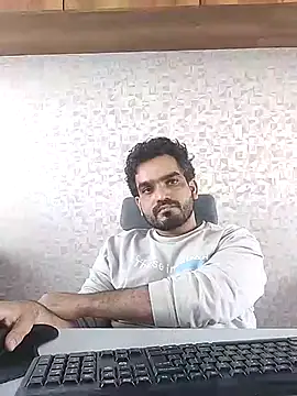 Snapshot of indianguy89 chatting on 4, 1, 2025 indianguy89 online show from 4, 1, 2025