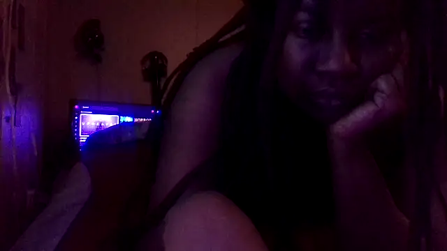 EbonyFetishQueen online show from 19, 12, 2025